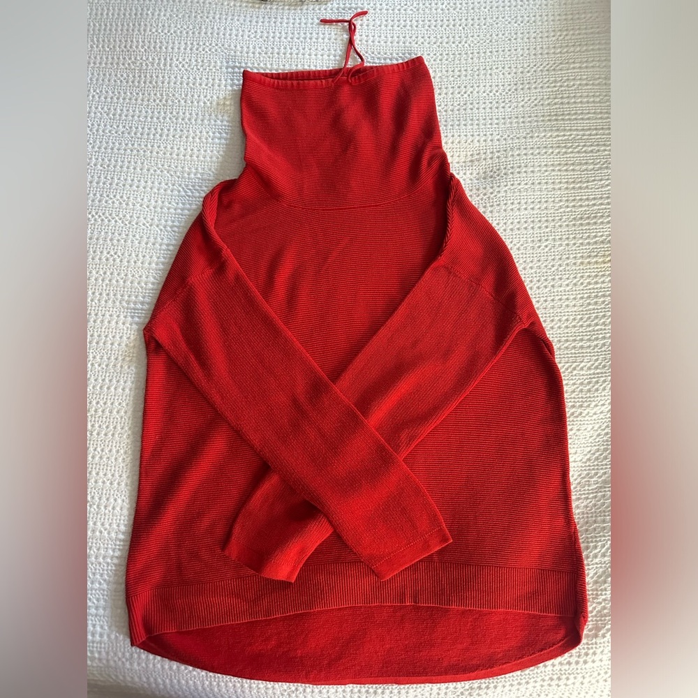 Elliott Lauren Sweater